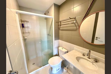 Apartamento para alugar com 61m², 2 quartos e 2 vagas Apartamento para alugar com 61m², 2 quartos e 2 vagasBanheiro da Suíte