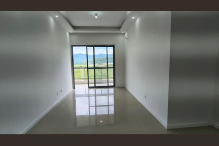 Sala de apartamento para alugar com 2 quartos, 82m² em Recreio dos Bandeirantes, Rio de Janeiro