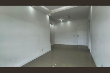 Apartamento para alugar com 82m², 2 quartos e 1 vagaSala