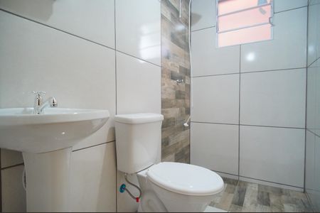 Banheiro de apartamento para alugar com 1 quarto, 35m² em São Borja, São Leopoldo