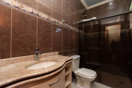 Casa para alugar com 300m², 3 quartos e 6 vagasBanheiro da Suíte