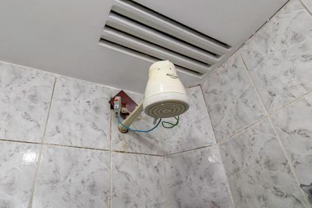 Casa de condomínio à venda com 75m², 2 quartos e 1 vaga Casa de condomínio à venda com 75m², 2 quartos e 1 vagaBanheiro