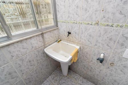 Casa de condomínio à venda com 75m², 2 quartos e 1 vaga Casa de condomínio à venda com 75m², 2 quartos e 1 vagaÁrea de Serviço