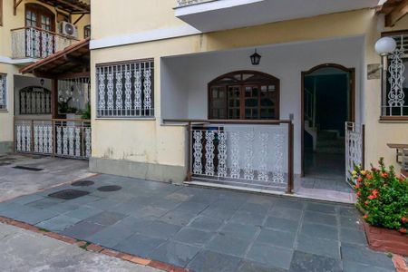 Casa de condomínio à venda com 75m², 2 quartos e 1 vaga Casa de condomínio à venda com 75m², 2 quartos e 1 vagaÁrea comum - Garagem