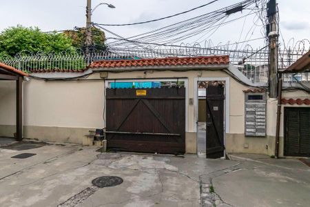 Casa de condomínio à venda com 75m², 2 quartos e 1 vaga Casa de condomínio à venda com 75m², 2 quartos e 1 vagaÁrea comum - Portões da entrada