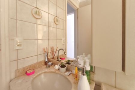 Apartamento à venda com 65m², 3 quartos e 1 vagaBanheiro Social