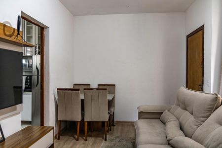 Sala de apartamento para alugar com 2 quartos, 50m² em Camargos, Belo Horizonte