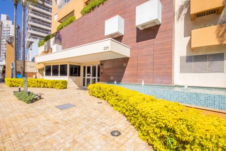 Apartamento para alugar com 81m², 3 quartos e 2 vagasFachada