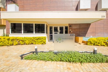 Apartamento para alugar com 81m², 3 quartos e 2 vagasFachada