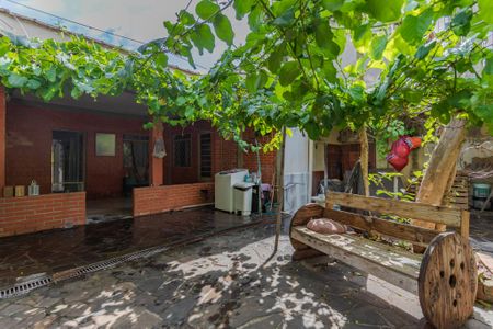 Casa à venda com 100m², 2 quartos e 1 vagaÁrea de Serviço