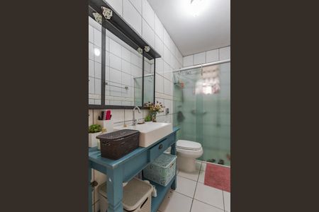Casa à venda com 100m², 2 quartos e 1 vagaBanheiro