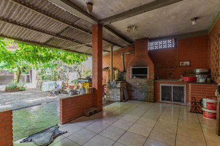 Casa à venda com 100m², 2 quartos e 1 vagaÁrea de Serviço