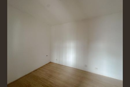 Casa à venda com 300m², 5 quartos e 4 vagas Casa à venda com 300m², 5 quartos e 4 vagasQuarto 2