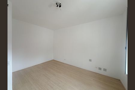 Casa à venda com 300m², 5 quartos e 4 vagas Casa à venda com 300m², 5 quartos e 4 vagasQuarto 1