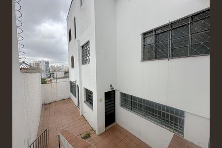 Casa à venda com 300m², 5 quartos e 4 vagas Casa à venda com 300m², 5 quartos e 4 vagasQuintal