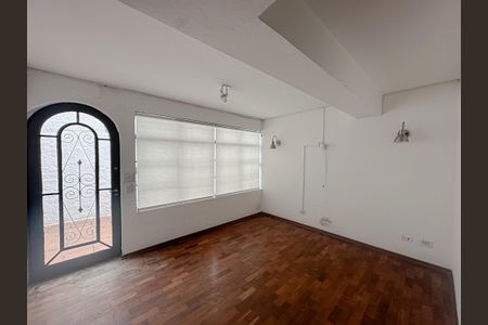 Casa à venda com 300m², 5 quartos e 4 vagas Casa à venda com 300m², 5 quartos e 4 vagasSala 2