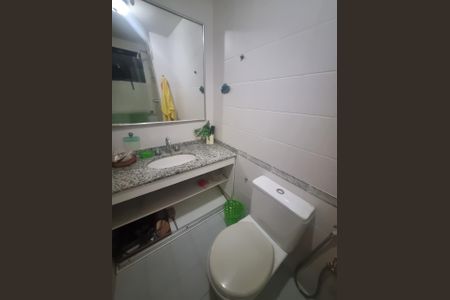 Banheiro de apartamento para alugar com 2 quartos, 68m² em Tijuca, Rio de Janeiro