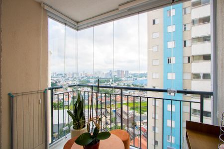 Varanda da sala de apartamento à venda com 2 quartos, 47m² em Vila Valparaíso, Santo André