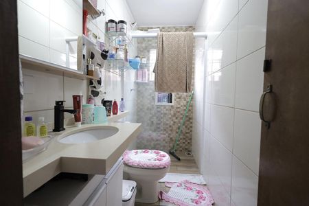 Casa à venda com 125m², 4 quartos e 2 vagasBanheiro 2