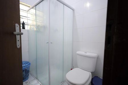 Casa à venda com 125m², 4 quartos e 2 vagasBanheiro