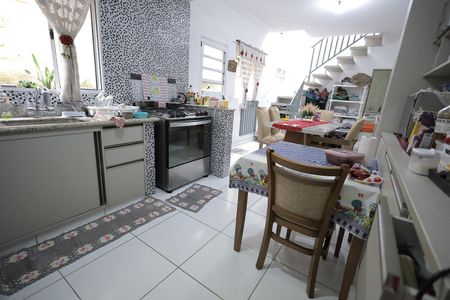 Casa à venda com 125m², 4 quartos e 2 vagasCozinha