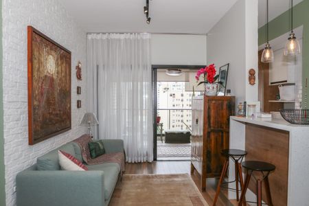 Sala de apartamento à venda com 2 quartos, 84m² em Pacaembu, São Paulo