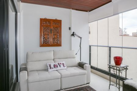 Sacada de apartamento à venda com 2 quartos, 84m² em Pacaembu, São Paulo