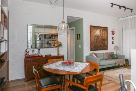 Sala de apartamento à venda com 2 quartos, 84m² em Pacaembu, São Paulo