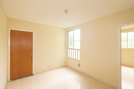 Sala de apartamento para alugar com 2 quartos, 50m² em Cosmos, Rio de Janeiro