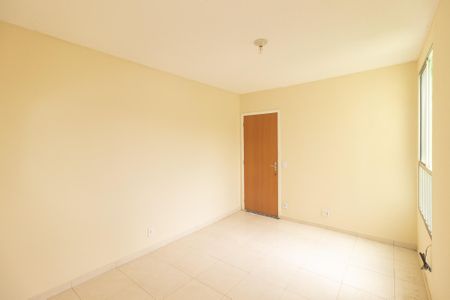 Sala de apartamento para alugar com 2 quartos, 50m² em Cosmos, Rio de Janeiro