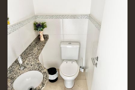 Apartamento à venda com 110m², 3 quartos e 2 vagas Apartamento à venda com 110m², 3 quartos e 2 vagasLavabo