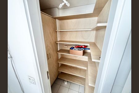 Apartamento à venda com 110m², 3 quartos e 2 vagas Apartamento à venda com 110m², 3 quartos e 2 vagasDespensa