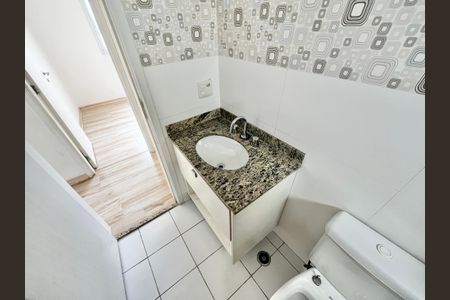 Apartamento à venda com 110m², 3 quartos e 2 vagas Apartamento à venda com 110m², 3 quartos e 2 vagasBanheiro