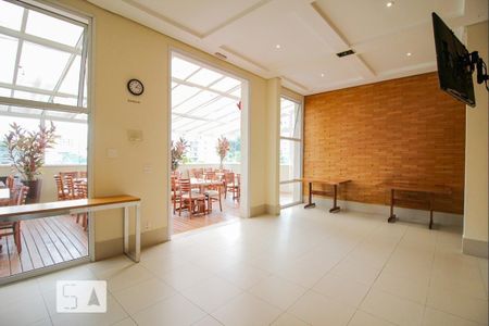 Apartamento à venda com 110m², 3 quartos e 2 vagas Apartamento à venda com 110m², 3 quartos e 2 vagasÁrea comum - Salão de festas