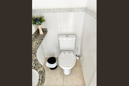 Apartamento à venda com 110m², 3 quartos e 2 vagas Apartamento à venda com 110m², 3 quartos e 2 vagasLavabo