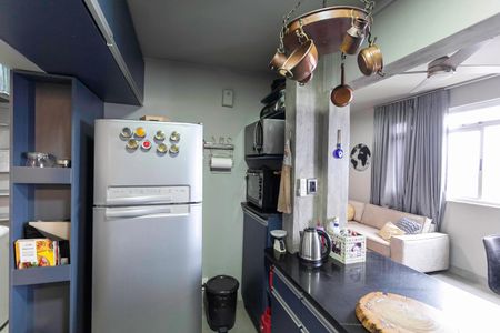 Apartamento à venda com 64m², 2 quartos e 2 vagas Apartamento à venda com 64m², 2 quartos e 2 vagasCozinha