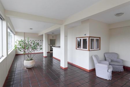 Apartamento à venda com 64m², 2 quartos e 2 vagas Apartamento à venda com 64m², 2 quartos e 2 vagasHall social