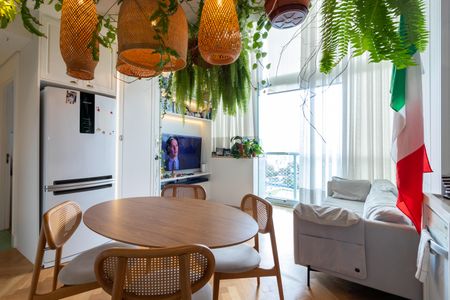 Sala de Jantar e Cozinha de apartamento para alugar com 3 quartos, 70m² em Jardim São Paulo, São Paulo