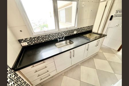 Apartamento à venda com 110m², 3 quartos e 2 vagasCozinha