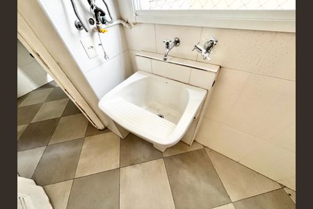 Apartamento à venda com 110m², 3 quartos e 2 vagasÁrea de Serviço