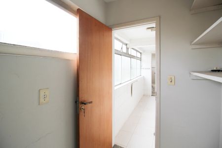 Apartamento à venda com 65m², 2 quartos e 1 vagaQuarto de Serviço