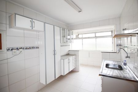 Apartamento à venda com 65m², 2 quartos e 1 vagaCozinha
