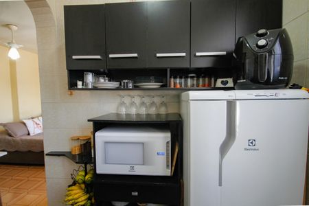 Cozinha de kitnet/studio para alugar com 1 quarto, 26m² em Boqueirão, Praia Grande
