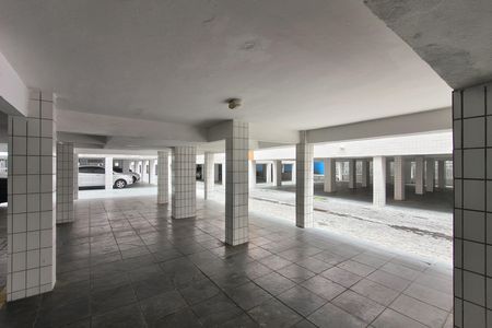 Studio para alugar com 26m², 0 quarto e 1 vaga Studio para alugar com 26m², 0 quarto e 1 vagaGaragem