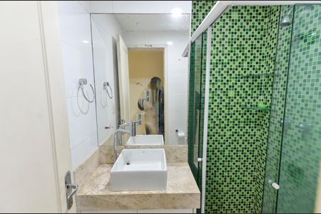 Apartamento à venda com 90m², 3 quartos e 1 vaga Apartamento à venda com 90m², 3 quartos e 1 vagaBanheiro 1