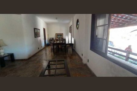 Casa à venda com 4 quartos, 365m² em Pechincha, Rio de Janeiro