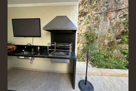 Casa de condomínio para alugar com 680m², 5 quartos e 6 vagas Casa de condomínio para alugar com 680m², 5 quartos e 6 vagasChurrasqueira