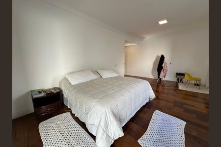 Casa de condomínio para alugar com 680m², 5 quartos e 6 vagas Casa de condomínio para alugar com 680m², 5 quartos e 6 vagasSuíte 1