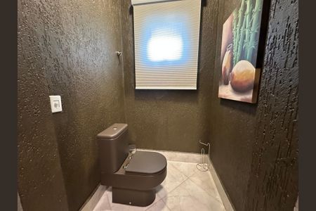 Casa de condomínio para alugar com 680m², 5 quartos e 6 vagas Casa de condomínio para alugar com 680m², 5 quartos e 6 vagasLavabo