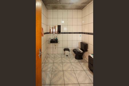 Casa à venda com 110m², 4 quartos e 2 vagas Casa à venda com 110m², 4 quartos e 2 vagasBanheiro